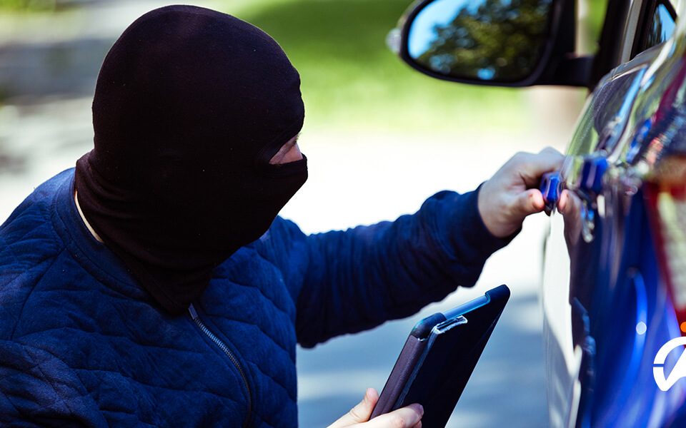 5_Simple_Ways_To_Protect_Your_Car_From_Hackers